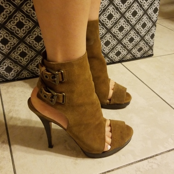 Suede safari open toe boots w/buckels - Picture 2 of 2